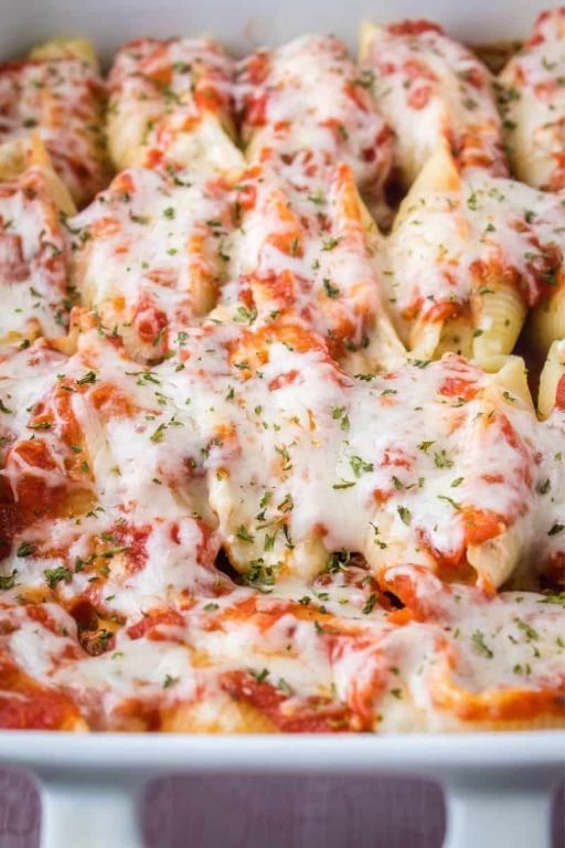 Chicken and Mozzarella Stuffed Shells