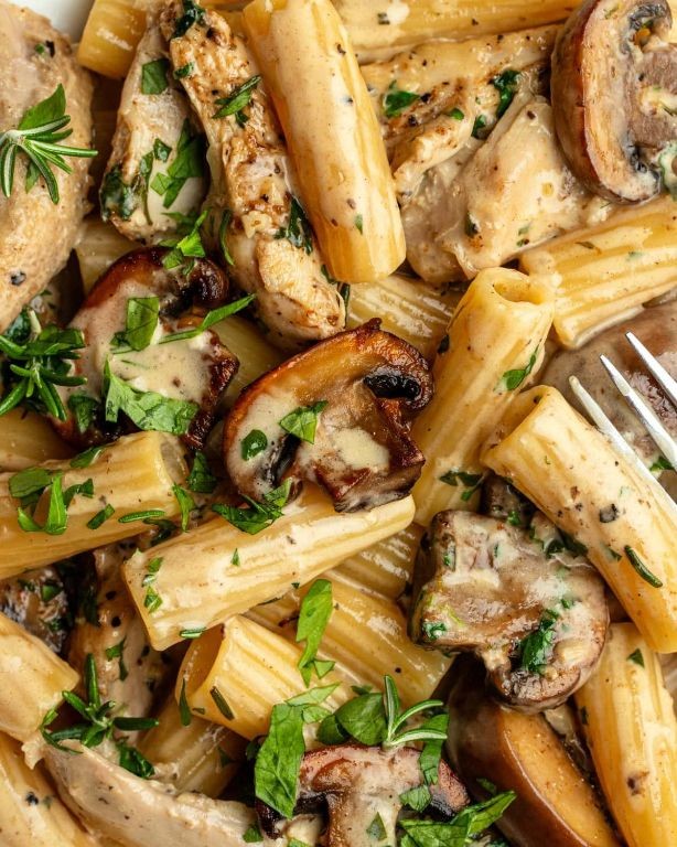 Chicken and Noodles with Mushroom Gravy