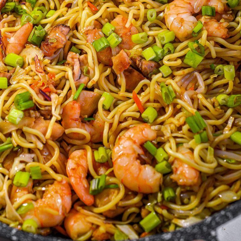 Chicken and Shrimp Chow Mein
