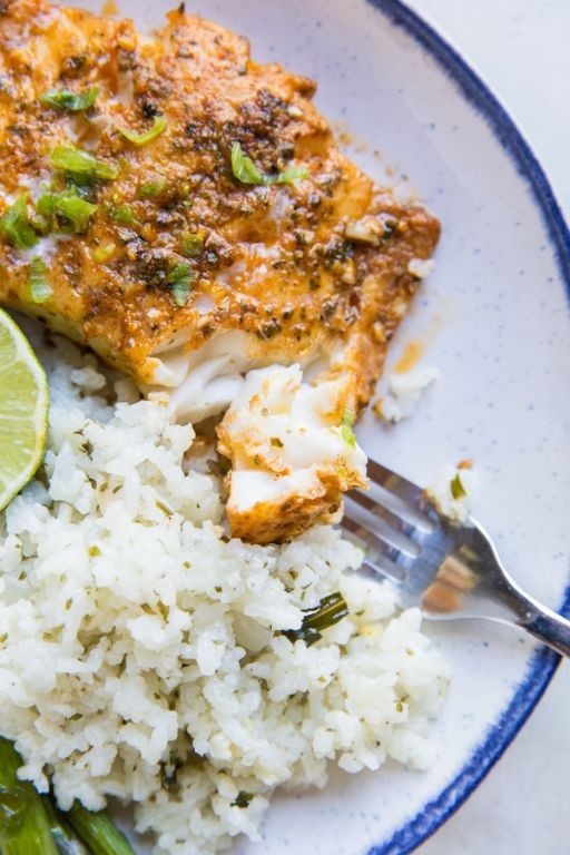 Chili Lime Baked Cod with Kale Salad