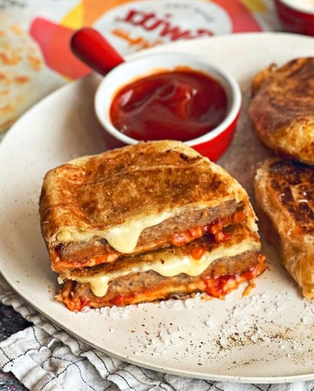 Chilli Parotta Burger