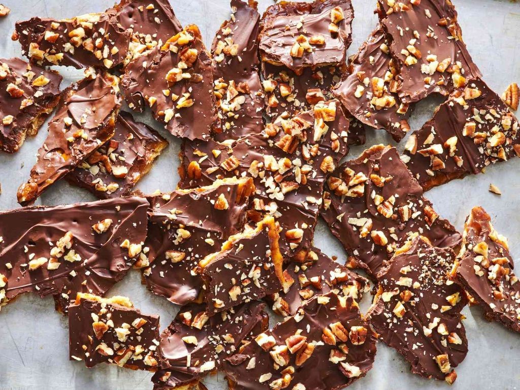 Chocolate Covered Saltine Toffee