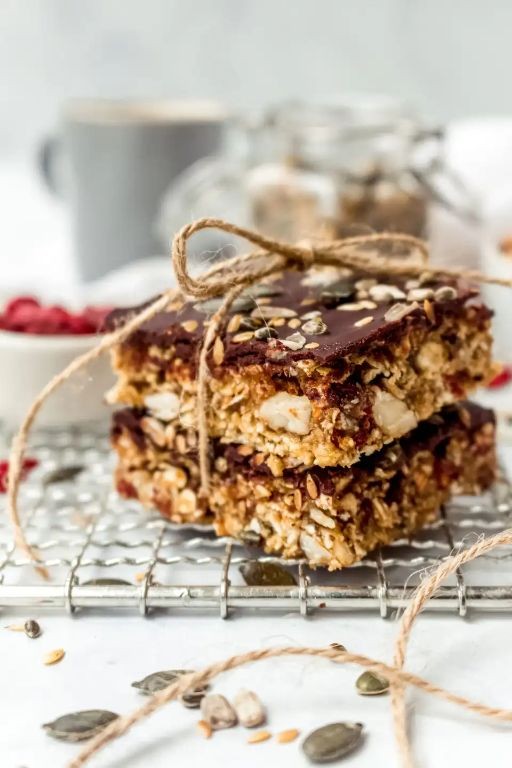 Chocolate Hazelnut Raw Granola Bars