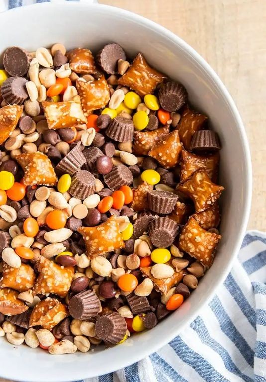 Chocolate Peanut Butter No Bake Snack Mix
