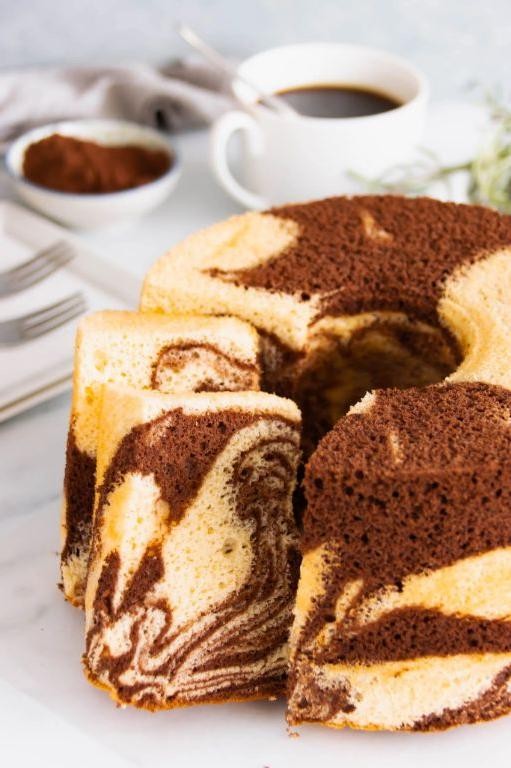 Chocolate Swirl Chiffon Cake
