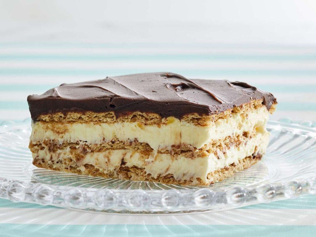 Chocolate Éclair Cake