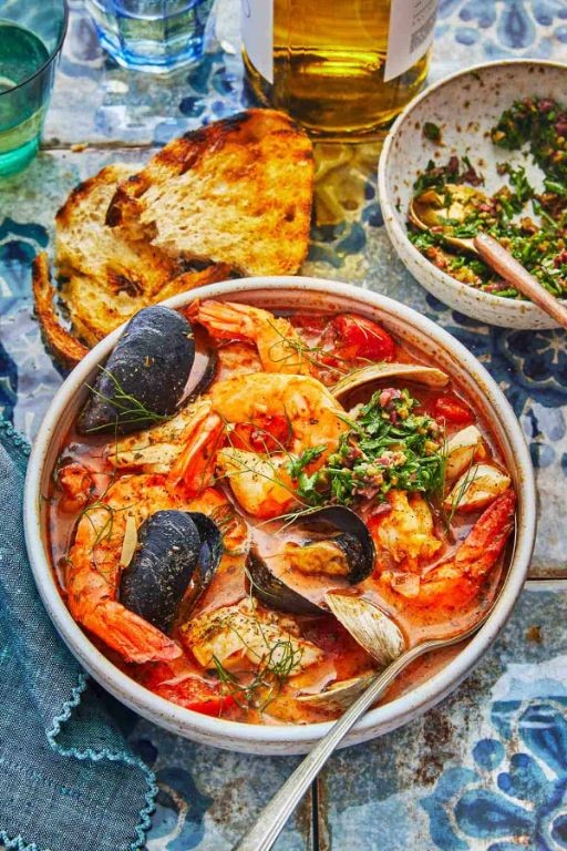 Cioppino Italian Seafood Stew