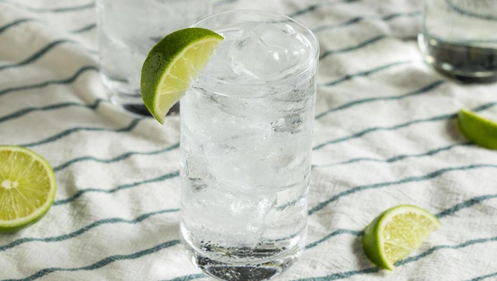 Citrusy Tequila Soda with Lime