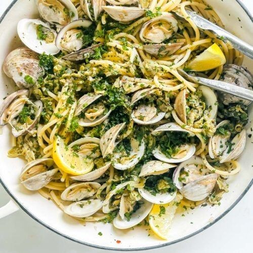 Clam Sauce with Roasted Garlic and Oregano