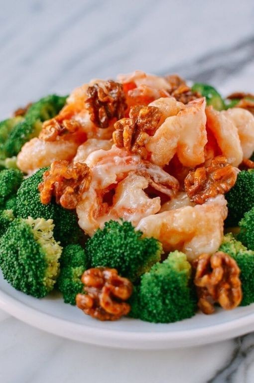 Classic Cantonese Honey Walnut Shrimp