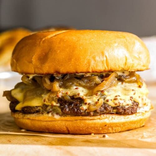 Classic Cheeseburger with Caramelized Onions