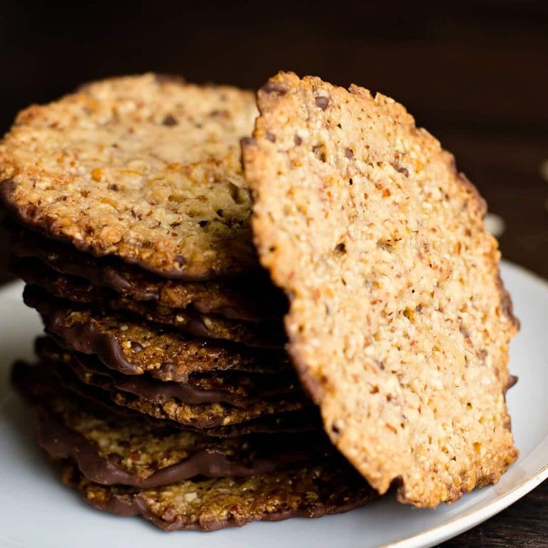 Classic Florentine Lace Cookies with Almonds