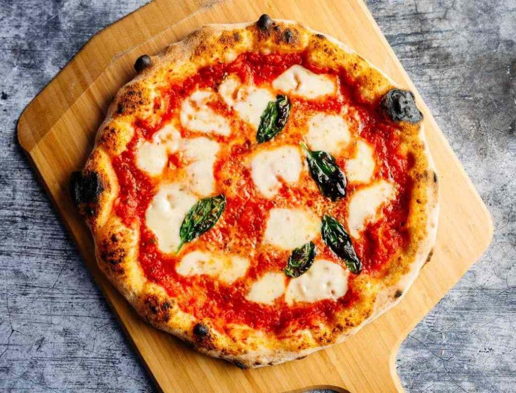 Classic Margherita Pizza