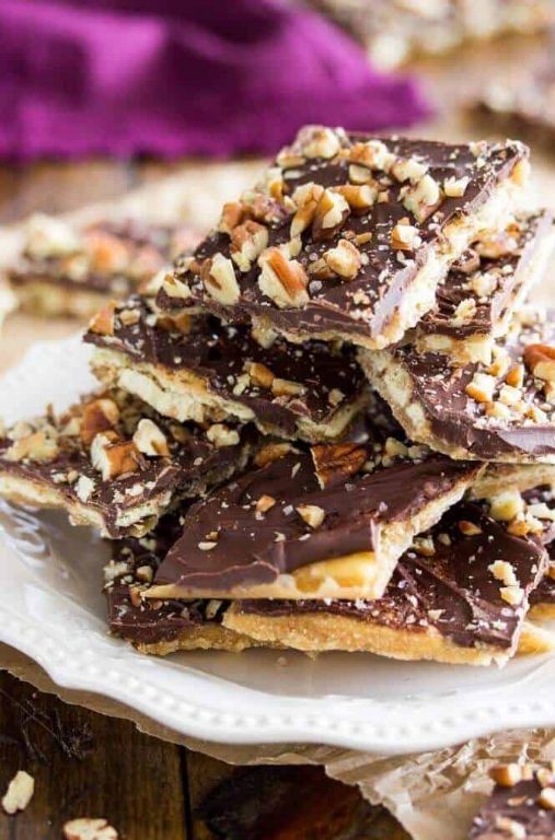 Classic Saltine Cracker Toffee