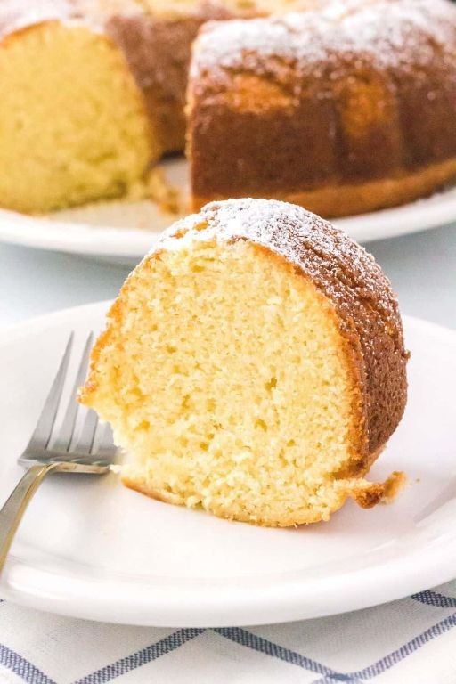 Classic Vanilla Mayonnaise Cake