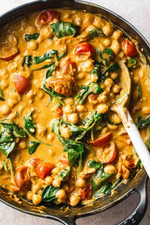 Coconut Curry with Chickpeas and Spinach
