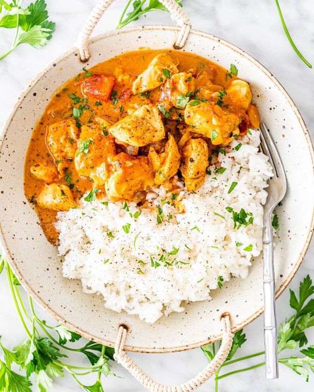 Coconut Milk and Curry White Sauce