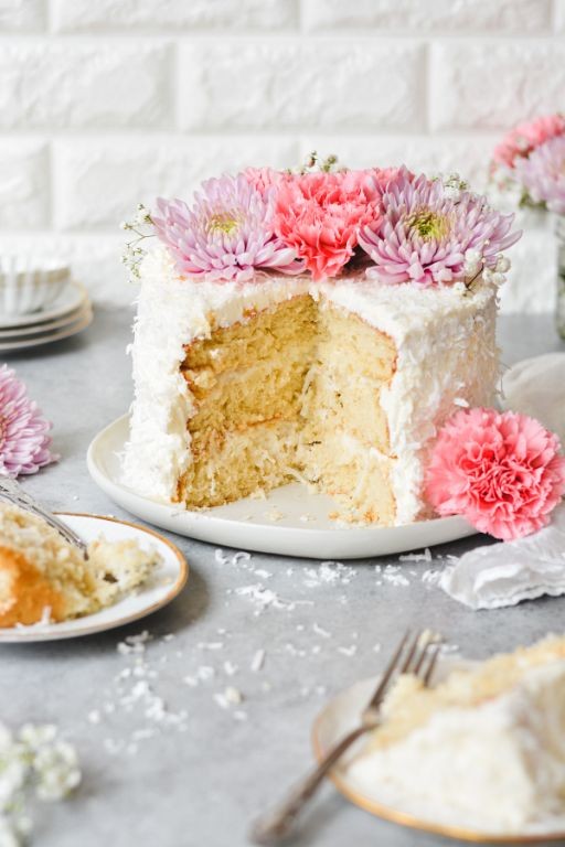 Coconut Raisin Dream Cake