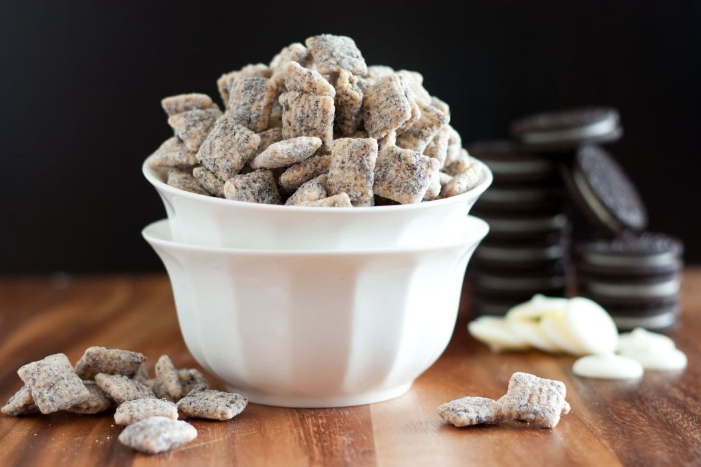 Cookies and Cream Chex Mix