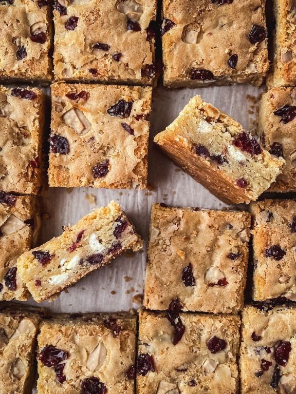 Cranberry White Chocolate Blondies