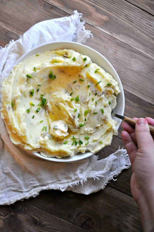 Cream Cheese and Chive Mashed Potatoes