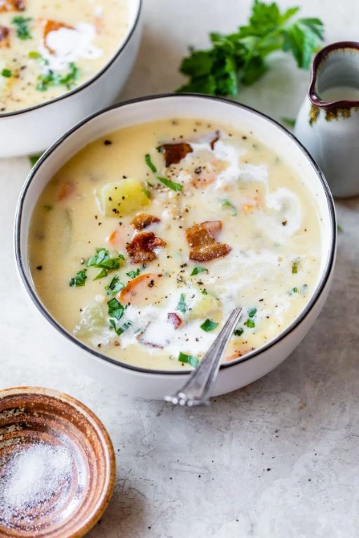 Creamy Barley Soup with Leeks and Carrots
