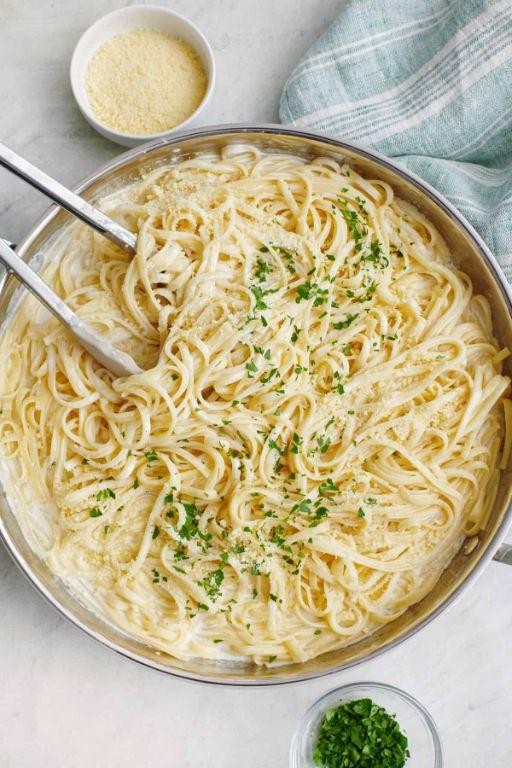 Creamy Blended Cottage Cheese Alfredo Pasta