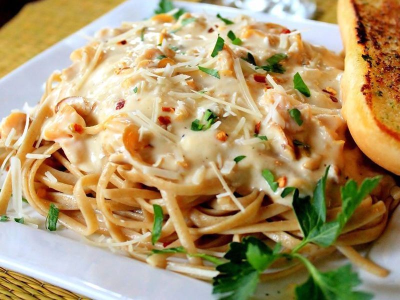 Creamy Clam Sauce with Fettuccine