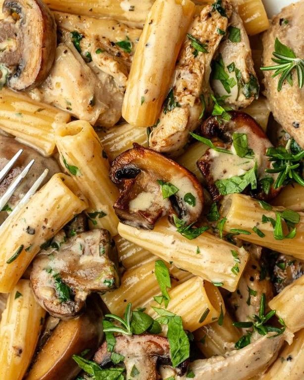 Creamy Mushroom Chicken Pasta
