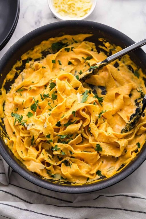 Creamy Pumpkin Alfredo Sauce with Fettuccine