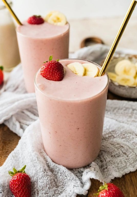 Creamy Strawberry Banana Protein Shake