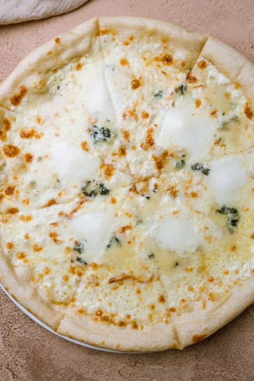 Creamy White Garlic Pizza Sauce