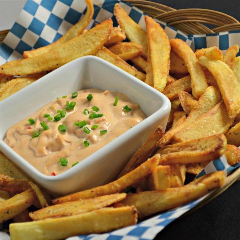 Crispy Belgian Fries with Homemade Mayo
