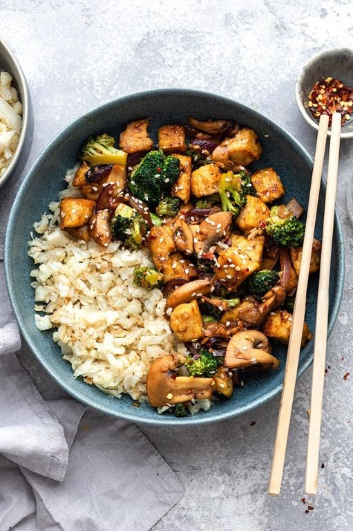 Crispy Keto Tofu Stir-Fry
