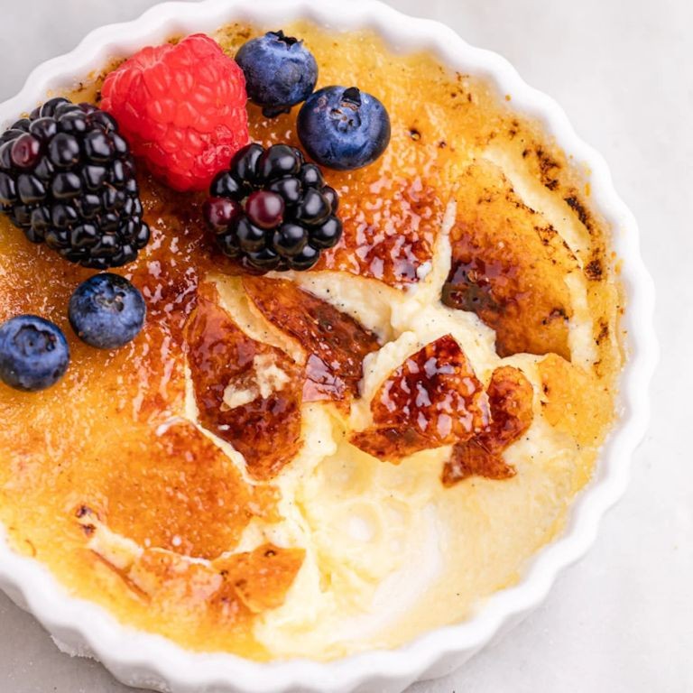 Crème Brûlée with Vanilla Bean