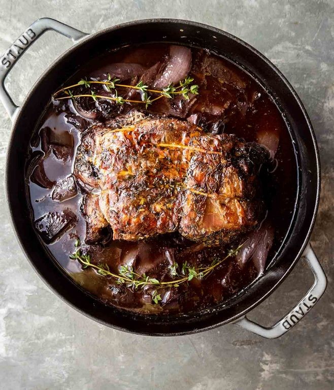 Crock Pot Pork Steak with Red Wine Sauce