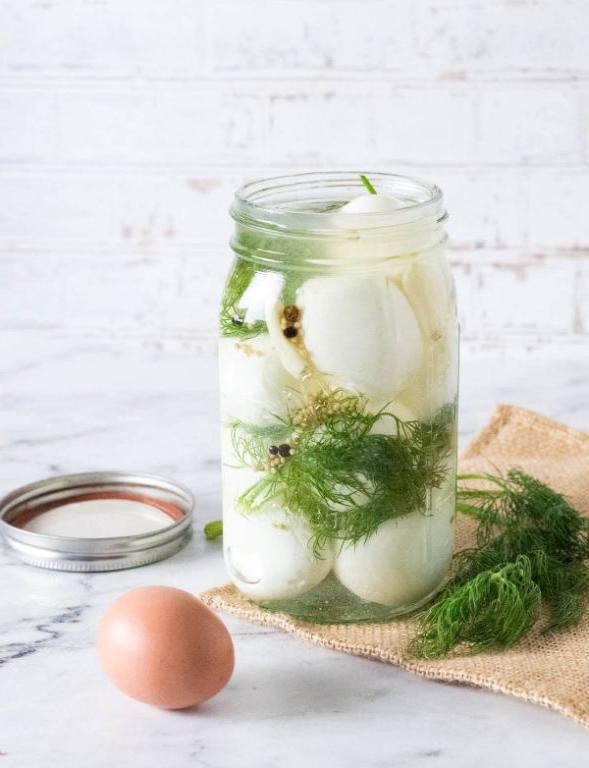Dill and Vinegar Brine for Pickled Eggs