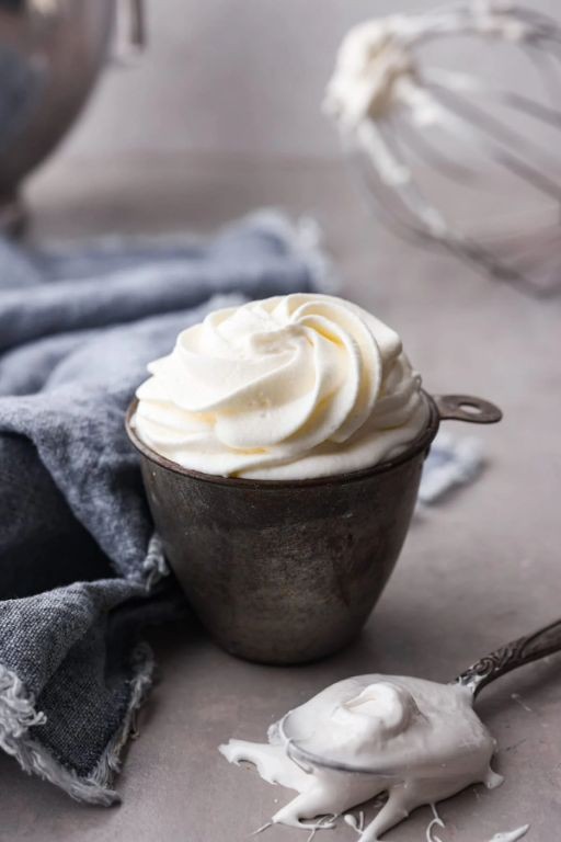 Dreamy Whipped Vanilla Marshmallow Frosting