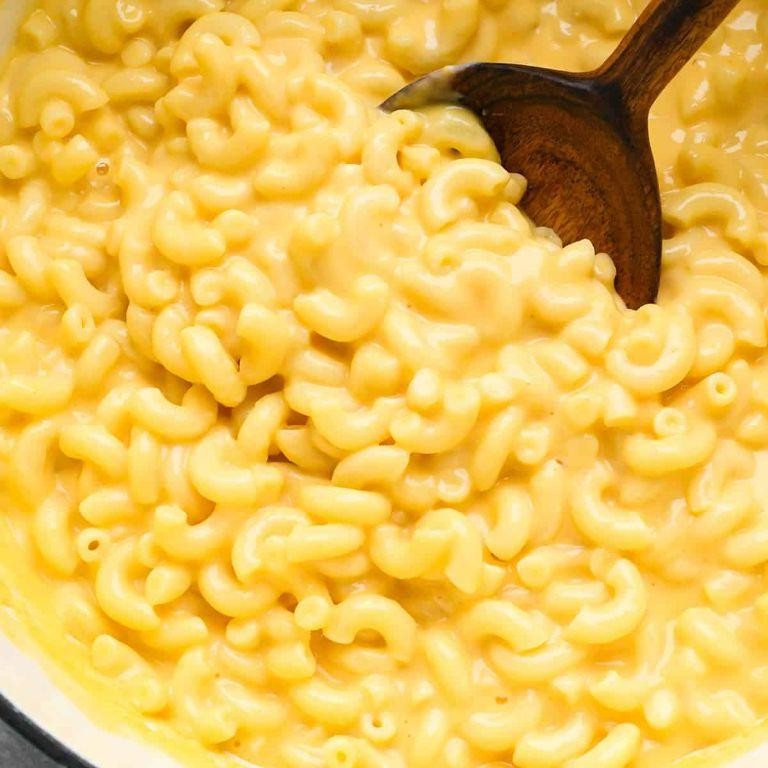 Easy Homemade Mac and Cheese