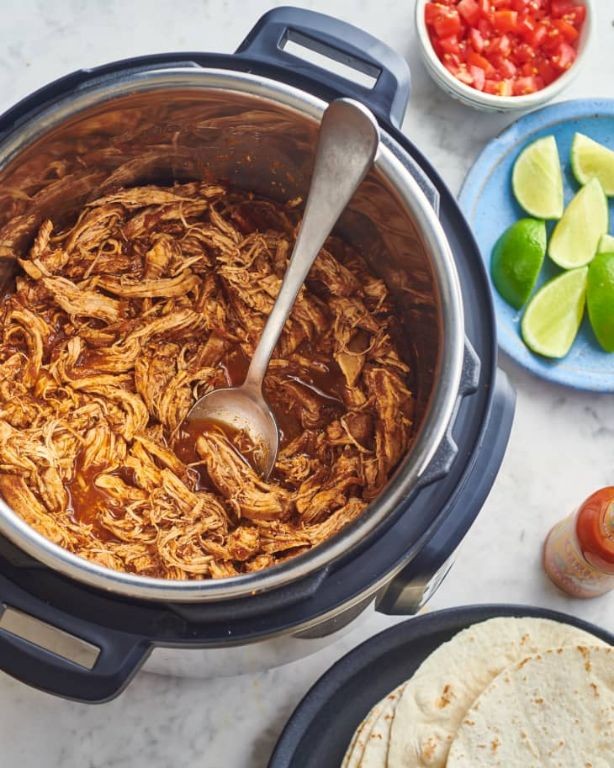 Easy Instant Pot Shredded Chicken Tacos