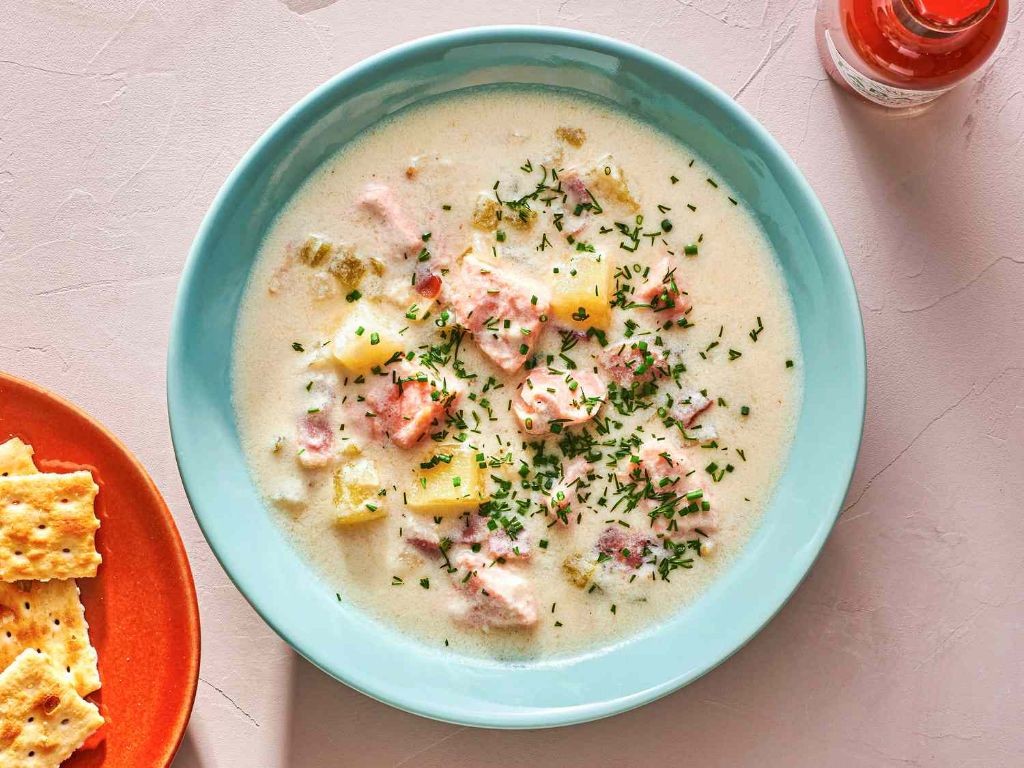 Easy One-Pot Seafood Chowder
