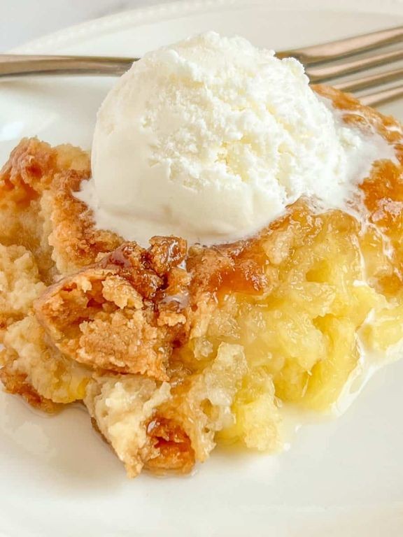 Easy pineapple dump cake