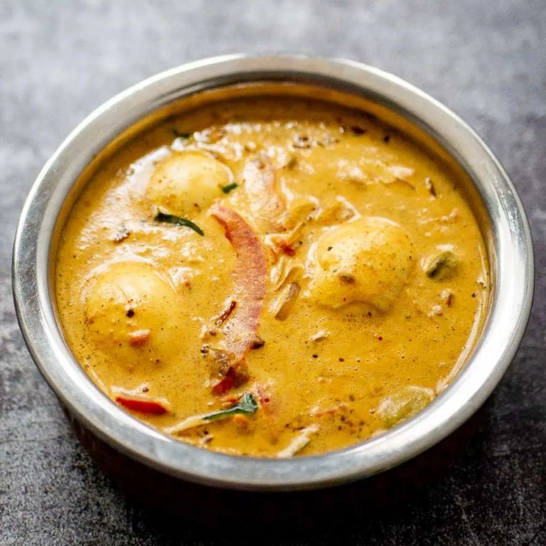 Egg Curry with Coconut Milk