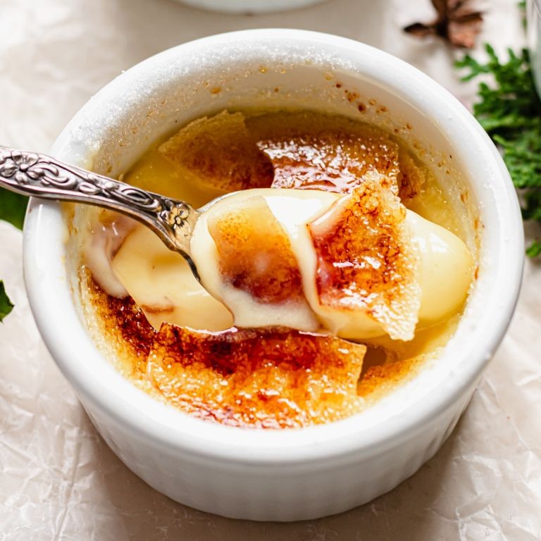 Eggnog Crème Brûlée with Nutmeg