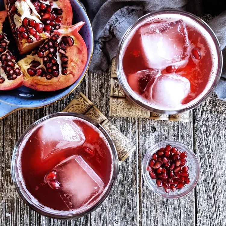 18 Refreshing Elderflower Cocktail Recipes with a Twist