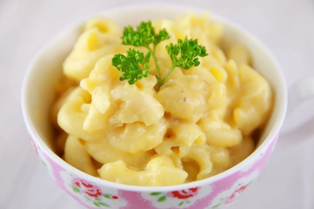 Fast Microwave Mug Mac and Cheese