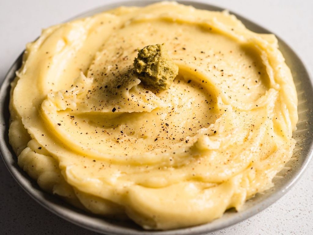 Five-Spice Wasabi Mashed Russet Potatoes