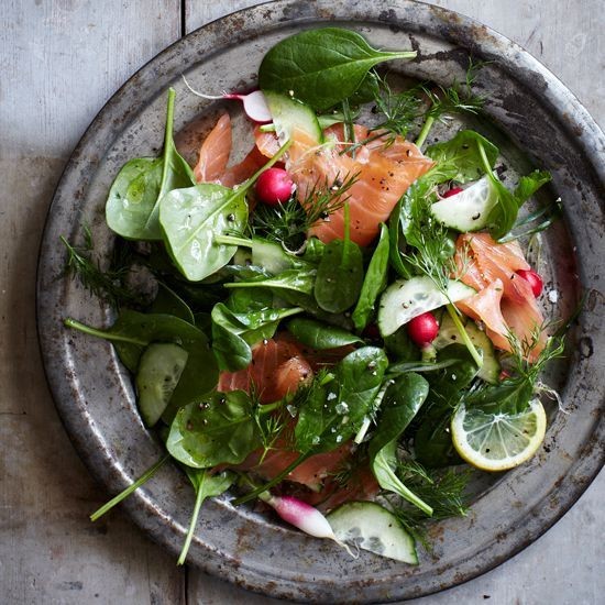 Frisee and Smoked Salmon Salad with Lemon-Dill Dressing