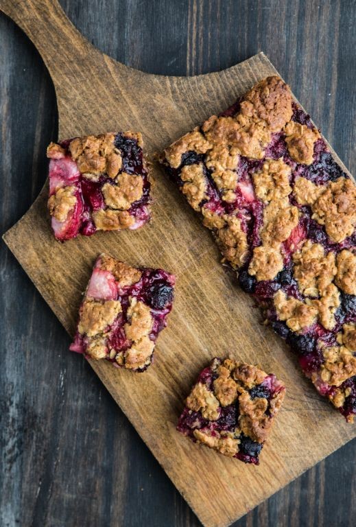 Frozen Fruit and Oat Breakfast Bars