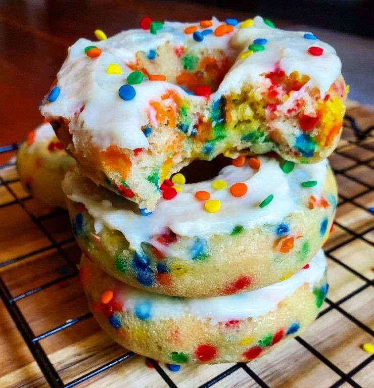 Funfetti Baked Donuts
